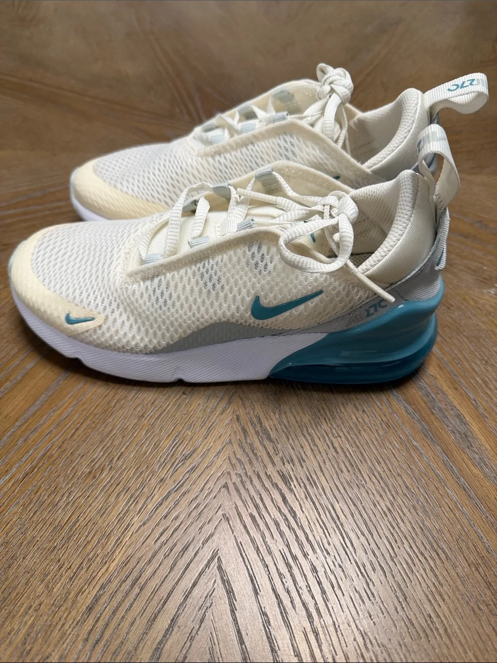 Nike Air Max 270 Kids Cream & Teal Sneakers Sz 3Y